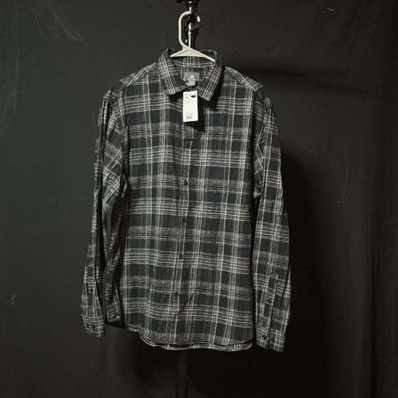 H&M Flannel - Picture 1 of 4